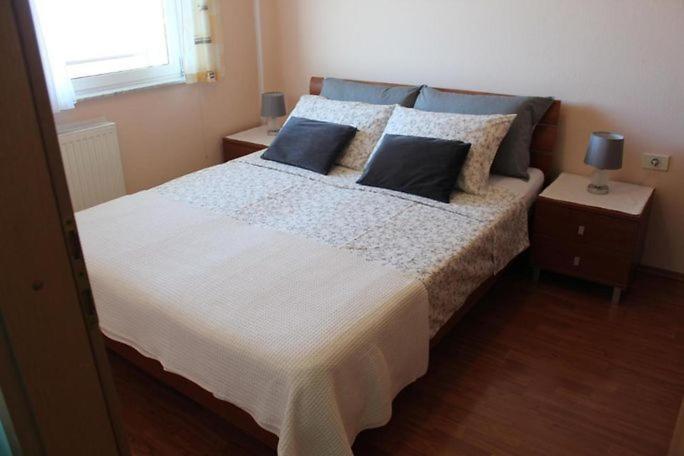 Apartments Ficur With Swimming Pool & Grill, Portoroz Exterior foto